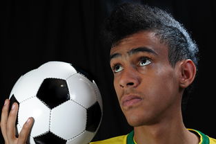 爱游戏中国-中锋背身拿球能力是否成就球队进攻节奏控制,中锋背打教学视频